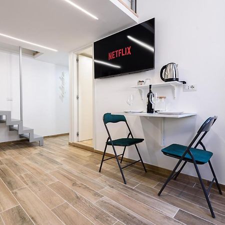 Napoli In Bed Apartment Exterior photo